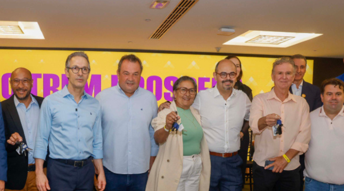 Minuto Agência Minas: estado entrega 190 máquinas agrícolas a municípios e sanciona Política da Primeira Infância