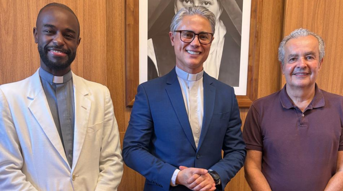 AMIRT e PUC Minas alinham possível parceria para fortalecimento do rádio em Minas Gerais