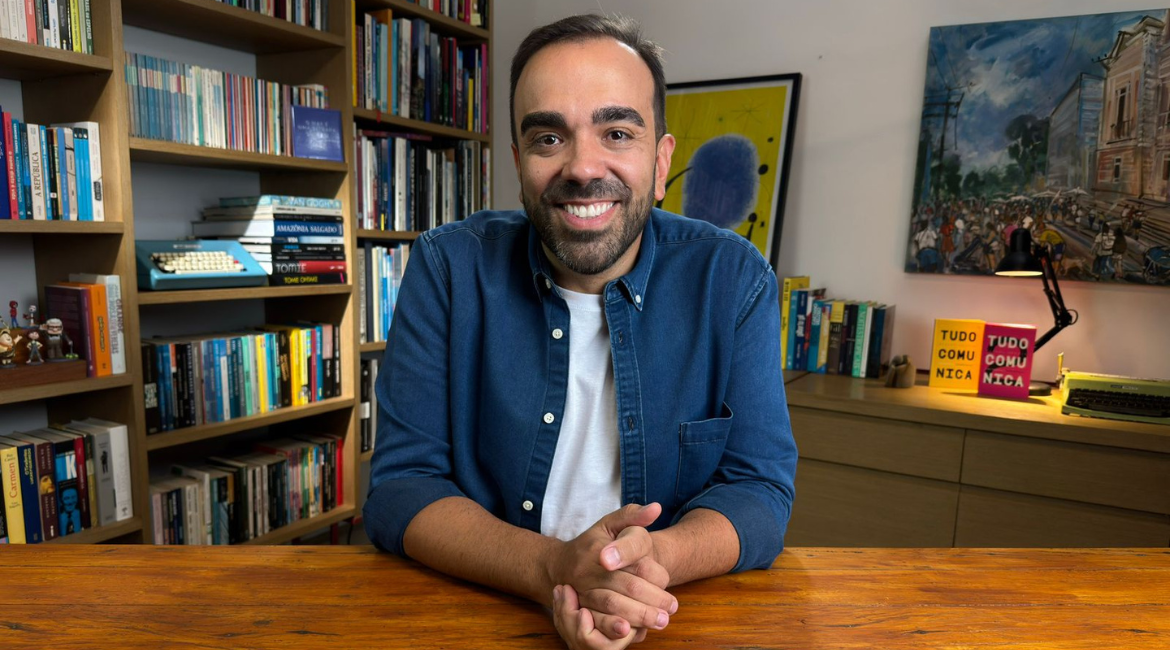 Rafael Araújo lança nova temporada do podcast Tudo Comunica