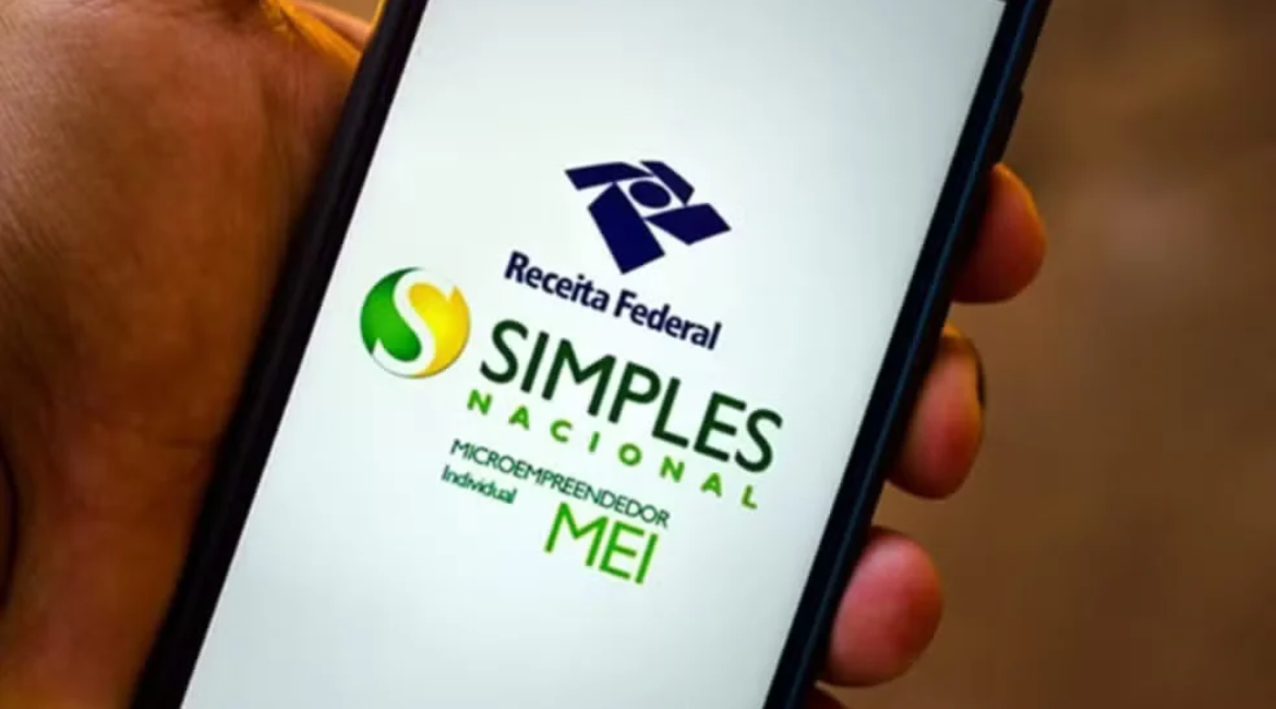 Prazo para opção pelo Simples Nacional e escolha sobre IBS e CBS muda; entenda novas regras